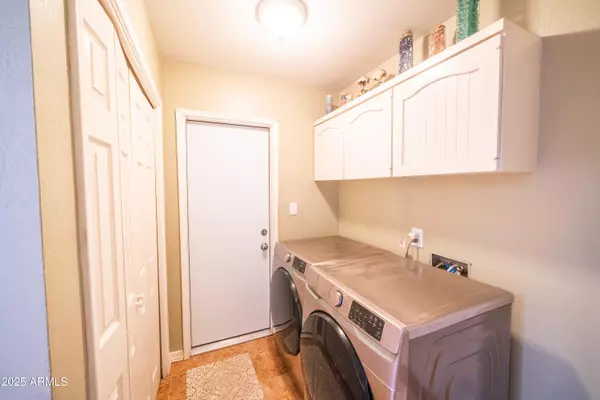 Scottsdale, AZ 85260,10105 E CACTUS Road