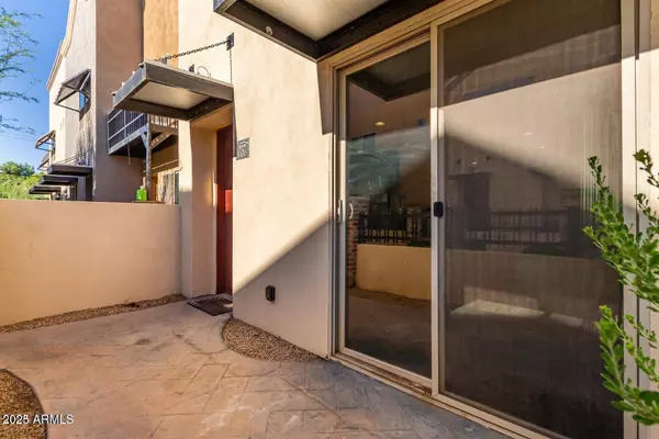 Mesa, AZ 85201,1406 W MAIN Street #106