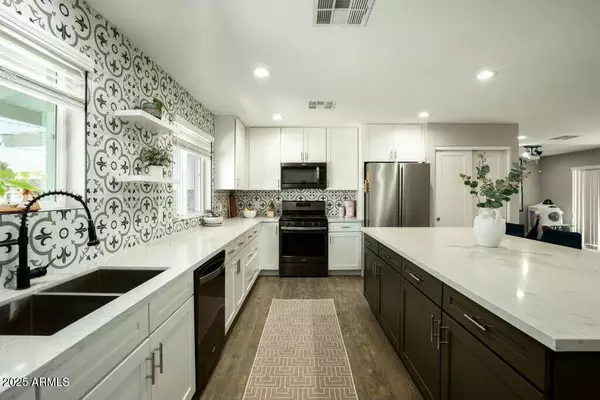 Scottsdale, AZ 85257,8115 E CYPRESS Street