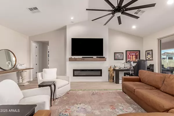 Surprise, AZ 85387,14612 W PLUM Road