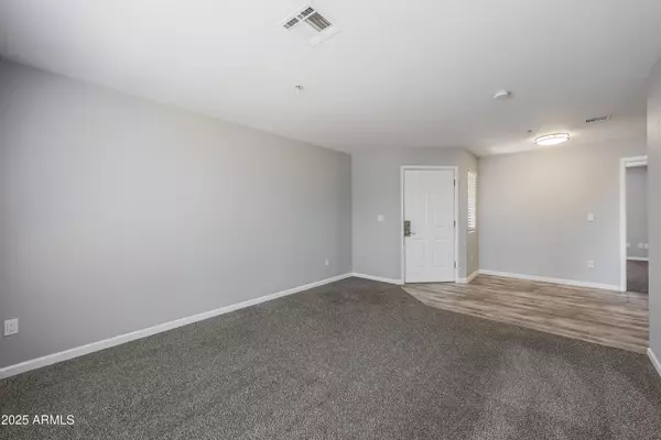 Phoenix, AZ 85032,16033 N 25TH Street #214