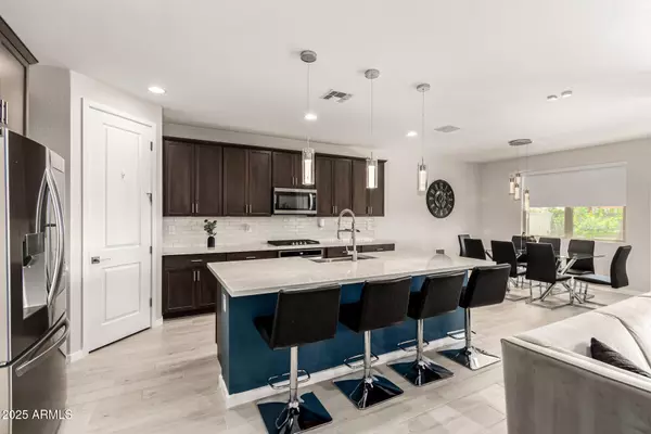 San Tan Valley, AZ 85140,4433 E CLYDESDALE Street