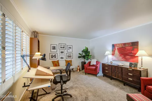 Chandler, AZ 85225,615 W CHILTON Street