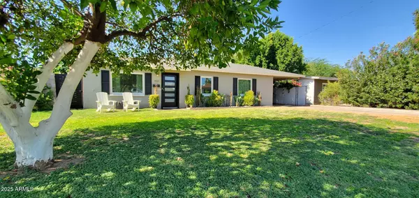 3526 E Piccadilly Road, Phoenix, AZ 85018