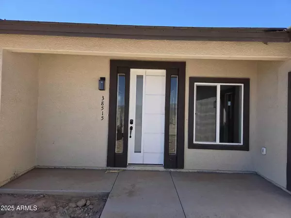 38515 W MONTEBELLO Avenue, Tonopah, AZ 85354