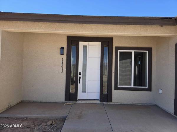 38515 W MONTEBELLO Avenue, Tonopah, AZ 85354