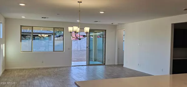 Litchfield Park, AZ 85340,19201 W MISSOURI Avenue