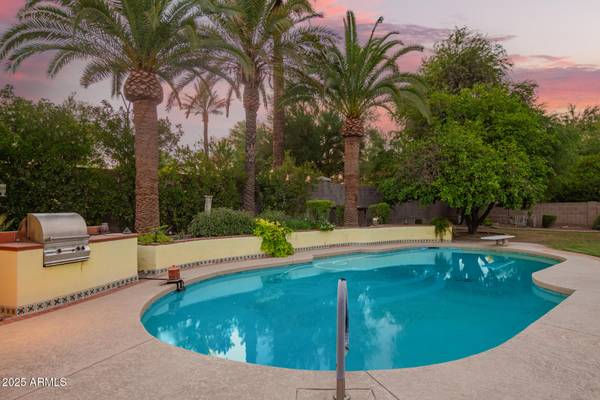 340 ANCORA Drive N, Litchfield Park, AZ 85340