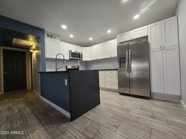 1720 E THUNDERBIRD Road #1051, Phoenix, AZ 85022