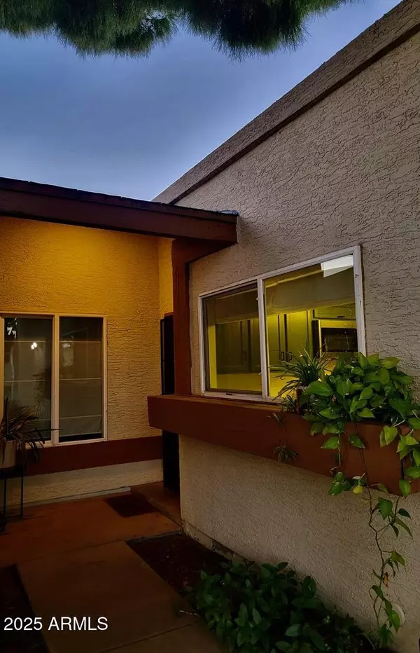 Phoenix, AZ 85029,2511 W PERSHING Avenue