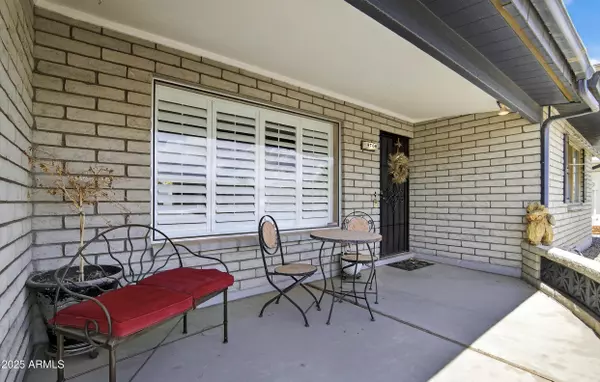4708 E ENID Avenue E, Mesa, AZ 85206