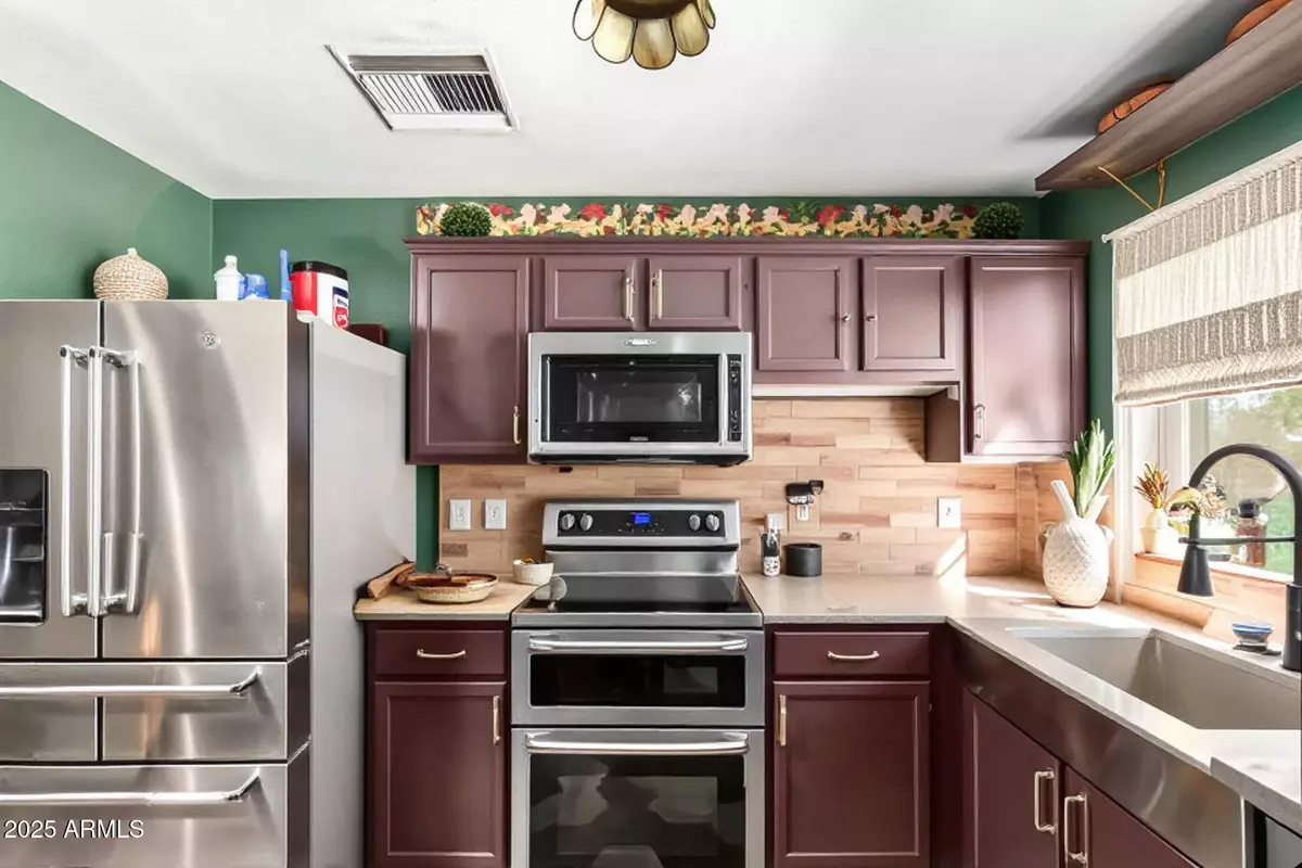 Glendale, AZ 85304,5221 W COLUMBINE Drive