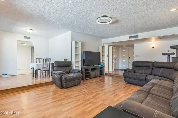 Phoenix, AZ 85053,3833 W PHELPS Road