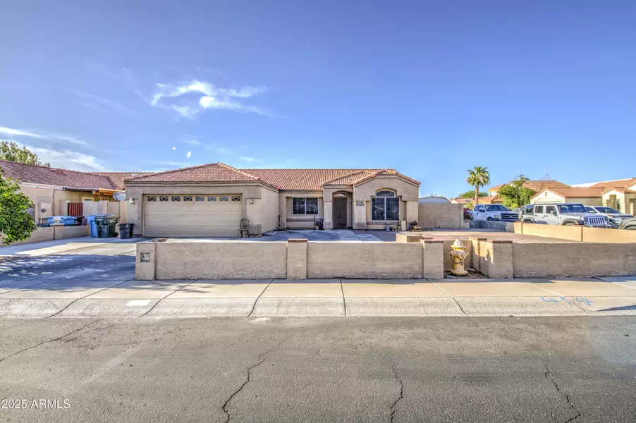 8504 W WINDSOR Avenue, Phoenix, AZ 85037