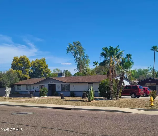 3401 E PARADISE Lane, Phoenix, AZ 85032