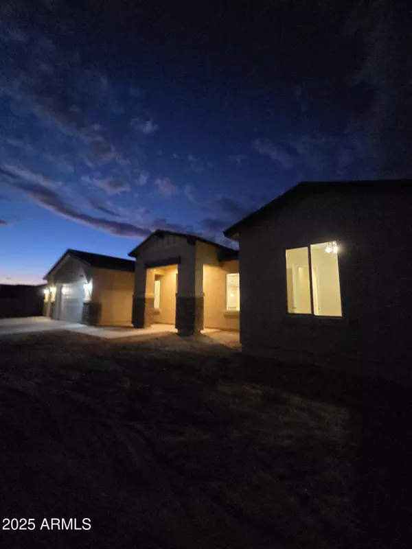 Wittmann, AZ 85361,22204 W DALE Lane