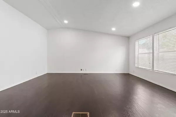 Litchfield Park, AZ 85340,6227 N LITCHFIELD Road #70