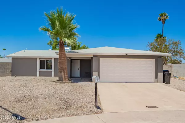 Phoenix, AZ 85023,926 W ANGELA Drive