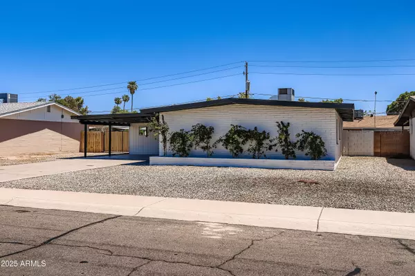 Tempe, AZ 85282,1221 E BROADMOR Drive