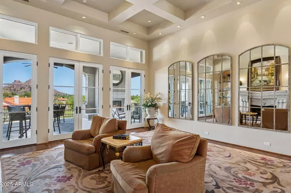 Paradise Valley, AZ 85253,5738 N 32ND Place