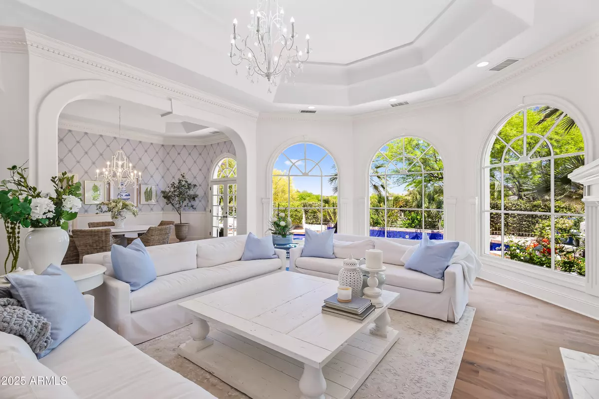 Paradise Valley, AZ 85253,5518 E SANNA Street