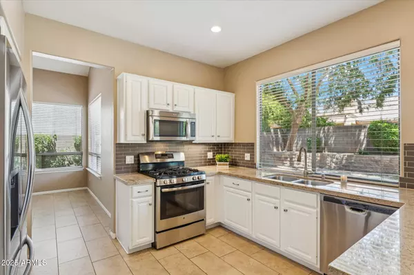 Scottsdale, AZ 85254,6768 E GELDING Drive