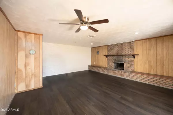 Phoenix, AZ 85041,6040 S 3rd Avenue