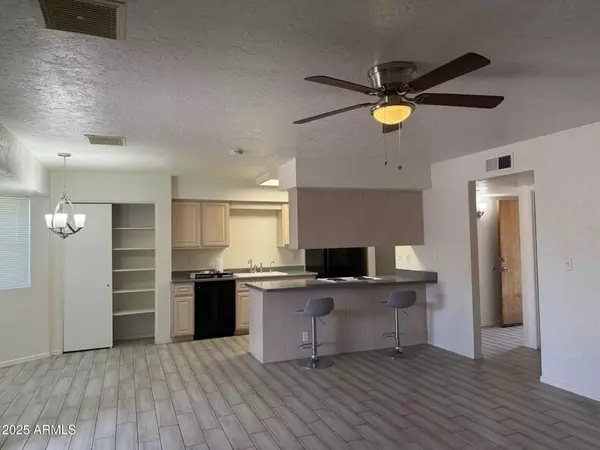 Glendale, AZ 85306,6117 W Monte Cristo Avenue