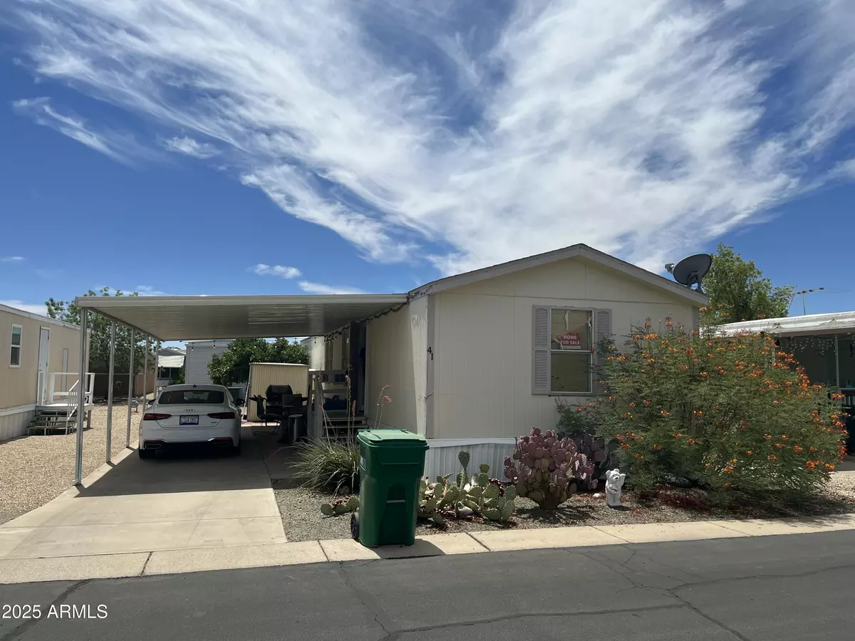 Phoenix, AZ 85032,2523 E CONTENTION MINE Road #41