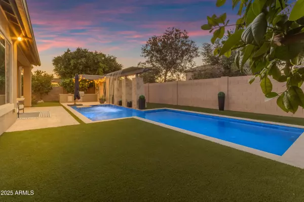 2660 E SUNRISE Place, Chandler, AZ 85286