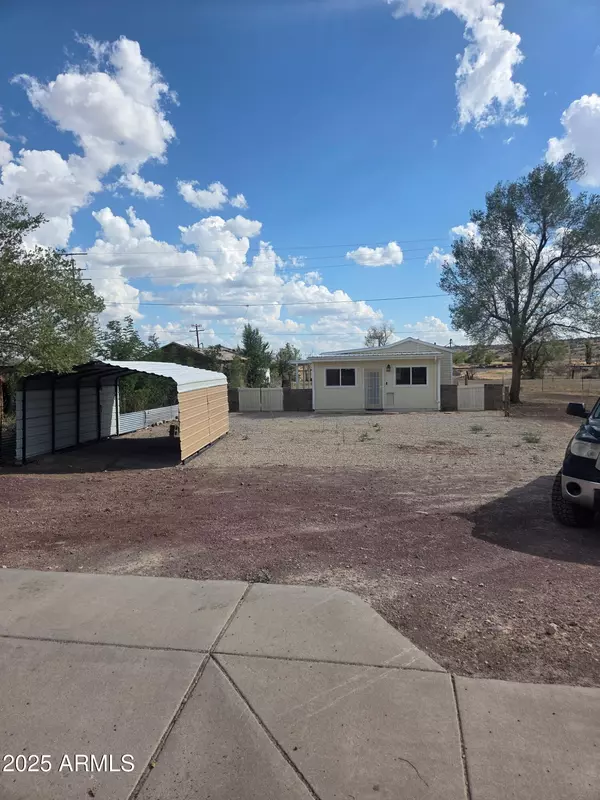 22205 W OLD HIGHWAY 66 Road, Seligman, AZ 86337