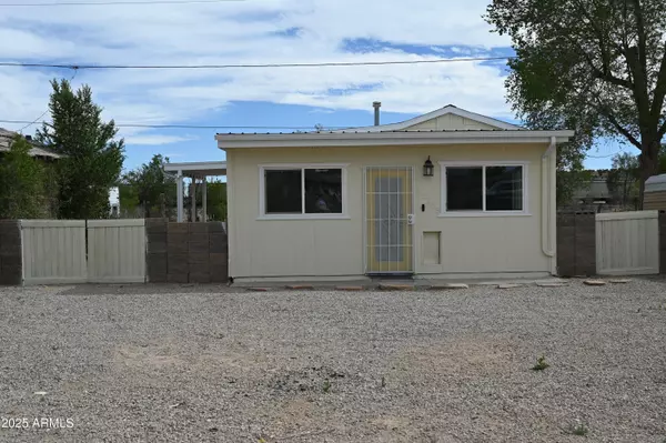 22205 W OLD HIGHWAY 66 Road, Seligman, AZ 86337