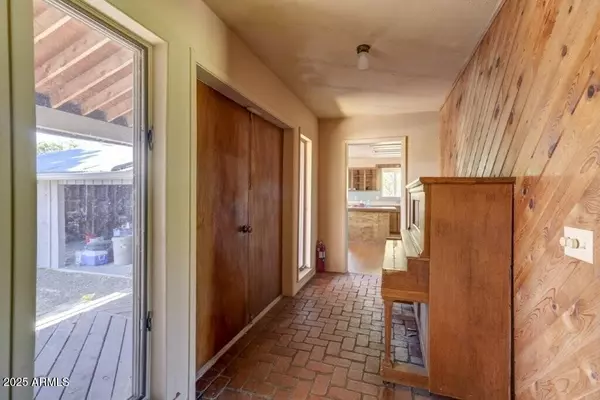 Skull Valley, AZ 86338,12850 W COTTONWOOD Lane