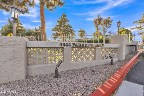 Phoenix, AZ 85032,4444 E PARADISE VILLAGE Parkway N #230