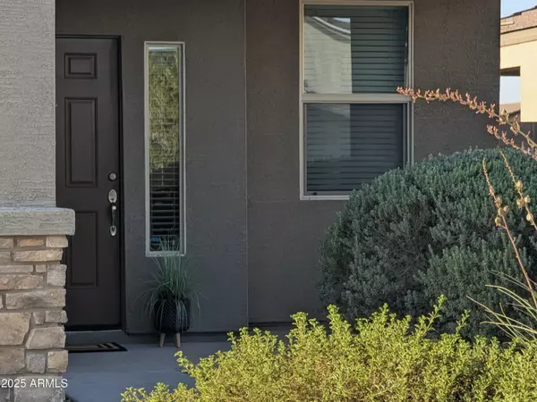 San Tan Valley, AZ 85143,7046 E EAGLE NEST Way