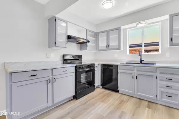 Mesa, AZ 85203,1232 E MCLELLAN Road