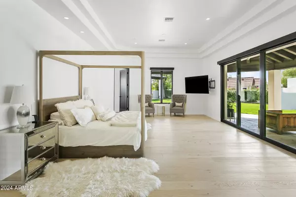 Paradise Valley, AZ 85253,6718 E San Juan Avenue