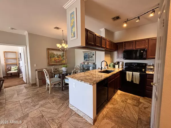 Phoenix, AZ 85048,16013 S DESERT FOOTHILLS Parkway #1075