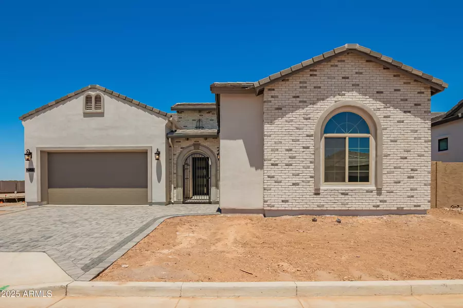 2648 E VIRGINIA Street, Mesa, AZ 85213