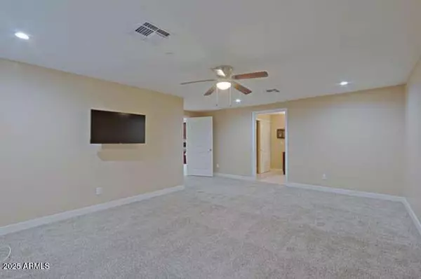 Phoenix, AZ 85032,4132 E SWEETWATER Avenue
