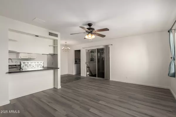 Phoenix, AZ 85020,1227 E TOWNLEY Avenue