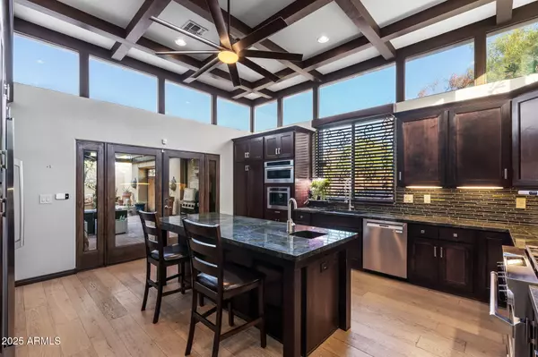 Phoenix, AZ 85020,1522 E NORTHERN Avenue