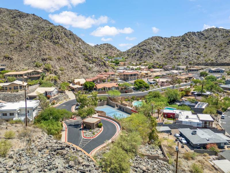21 W BERYL Avenue, Phoenix, AZ 85021