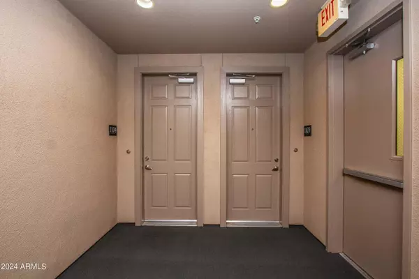 Phoenix, AZ 85028,11640 N Tatum Boulevard #Unit 1104
