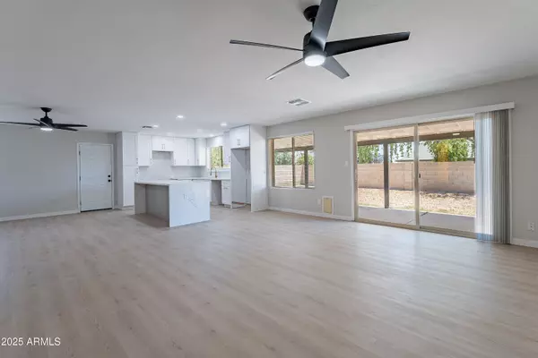 Phoenix, AZ 85053,2839 W Villa Maria Drive
