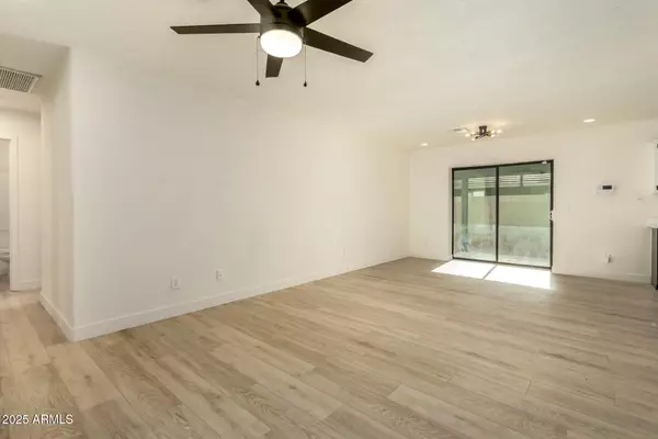 Phoenix, AZ 85040,2949 E WIER Avenue