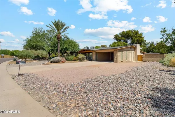 Paradise Valley, AZ 85253,5838 E COCHISE Road