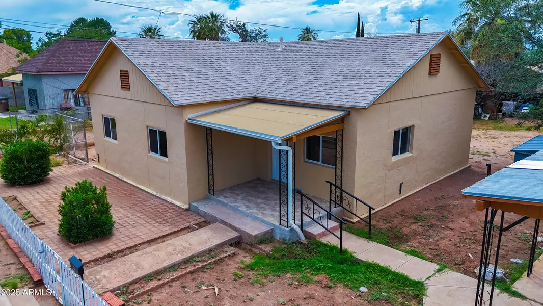 660 B Avenue, Douglas, AZ 85607