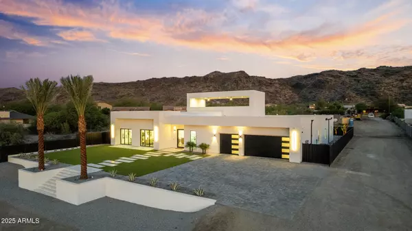 2305 E SOUTH MOUNTAIN Avenue, Phoenix, AZ 85042