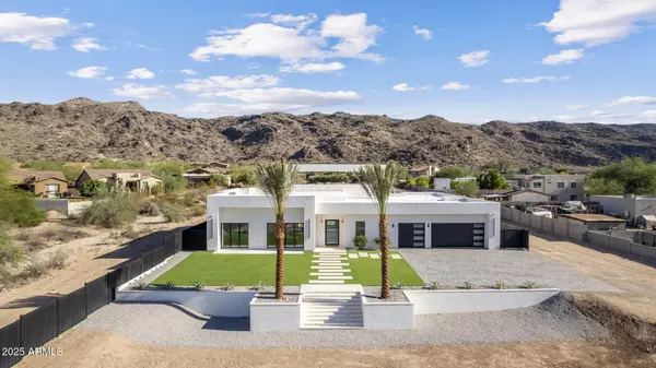 2305 E SOUTH MOUNTAIN Avenue, Phoenix, AZ 85042